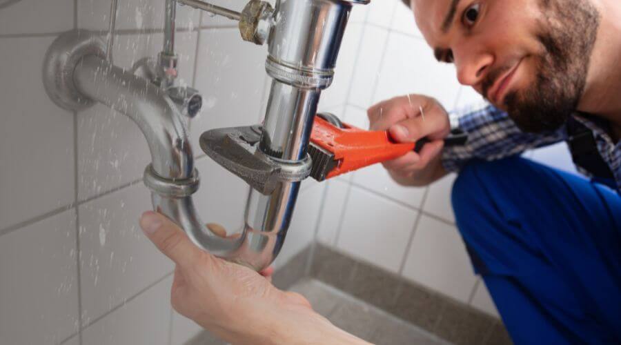 Professional clogged toilet repair services in Revere, MO